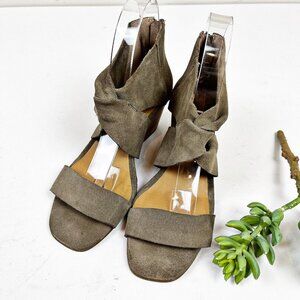 2/$20 Lucky Brand Tammanee Suede Taupe Ankle Sandal Wedges 7M